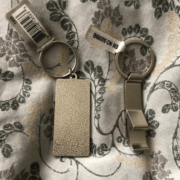 SOLD IN A BUNDLE. NY bottle opener key ring & CA keychain! - Picture 4 of 8